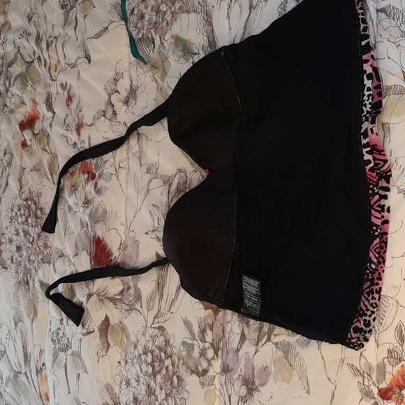 Catalina fuchia/black halter tankini bathing suit top. Size M 34-36 B/C cup. - Picture 10 of 10